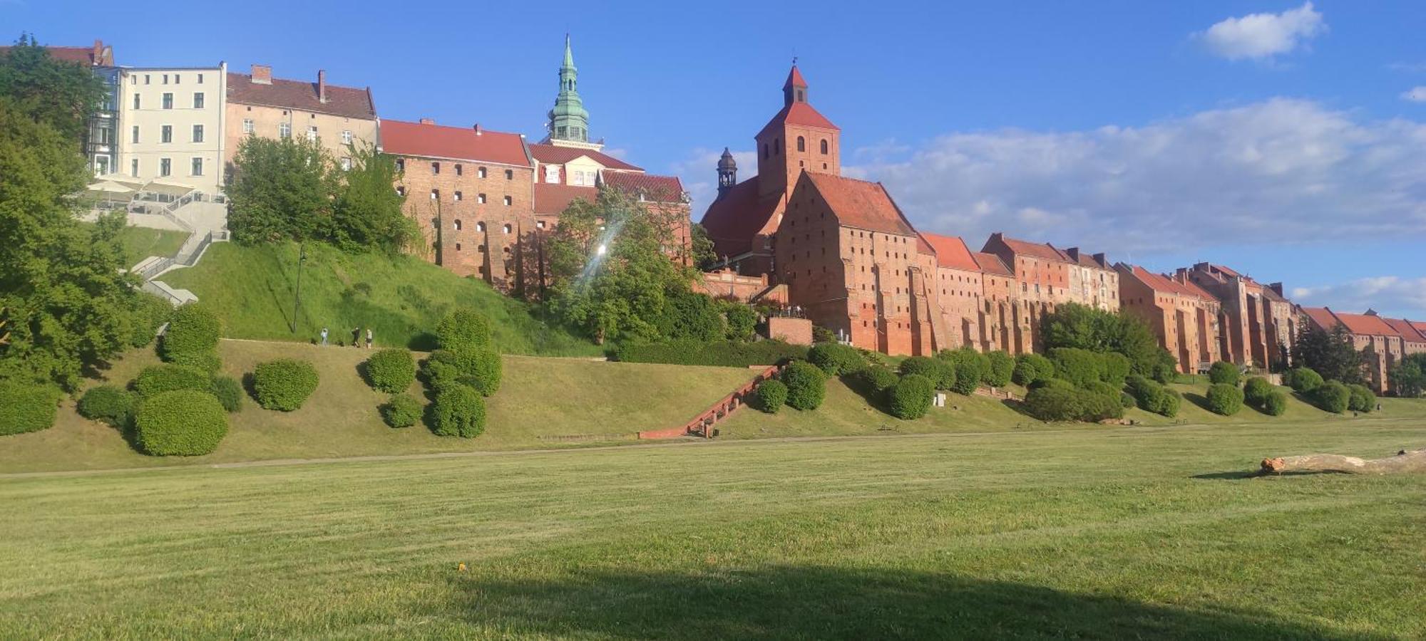 City Center Apartment 45M, 1 Bedroom And 1 Living Room With Kitchen Plus Bathroom, A Perfect Family Friendly Place Or For Home Office And A Longer Stay, A Proper Office Desk With Business Chair Provided, 100M From Market Square And Vistula River Grudziądz Eksteriør billede